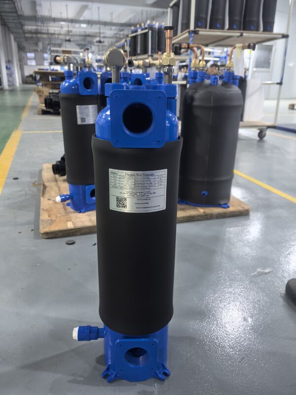 수직 설치 해양 및 산업 환경에서 효율적인 냉각을 위해 특징으로 해수 열 교환기 MHTA-15 단위