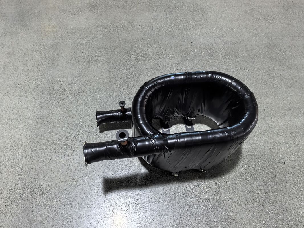 난방 용량 6 ~ 300 kW 뜨거운 물 열 교환기 스테인리스 스틸 셸 구리 튜브 내구성 열 전달 장비