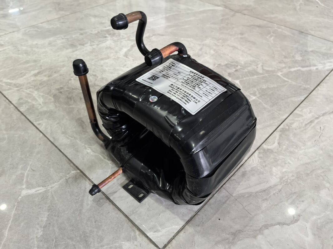 물 압력 1.0Mpa 동축 열 교환기 제공 파이프 벽 두께 1.2에서 2.0mm 및 세로 또는 수평 설치 방향 냉각