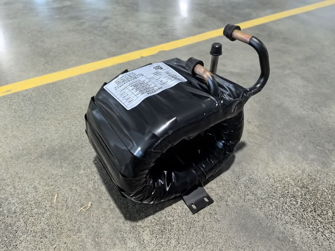 스파이럴 트위스 건설 뜨거운 물 열 교환기 냉동의 효과적인 예방을 위해 설계 냉동 환경에서 작동을 보장